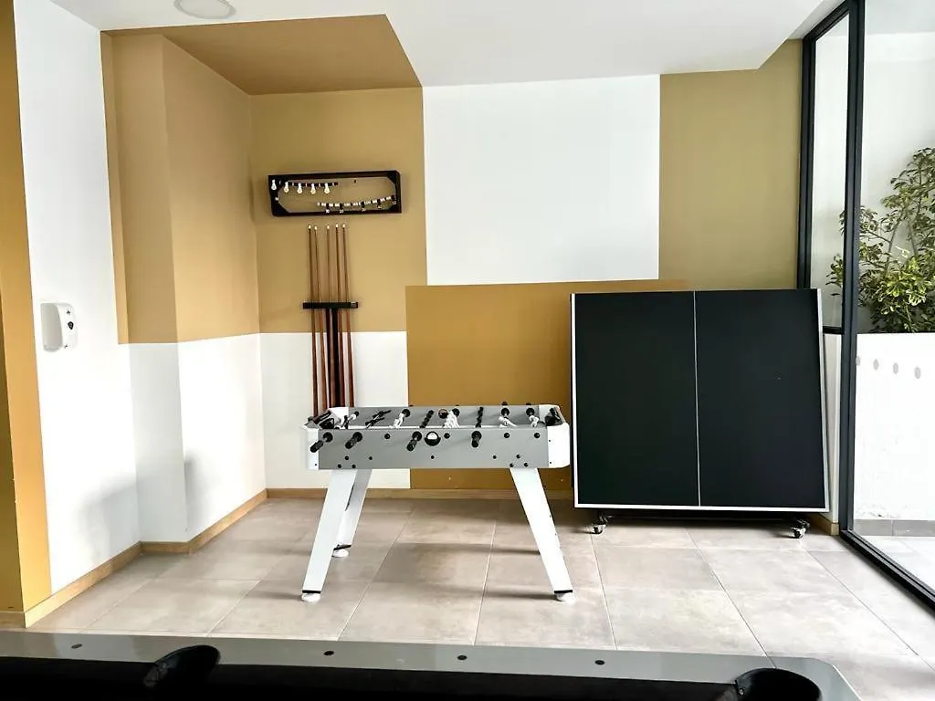 Luxury Apartment With Balcony And View Quito Ecuador