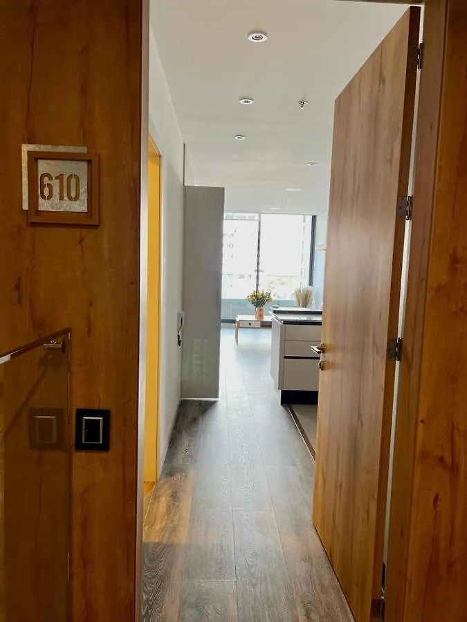 Luxury Apartment With Balcony And View Quito