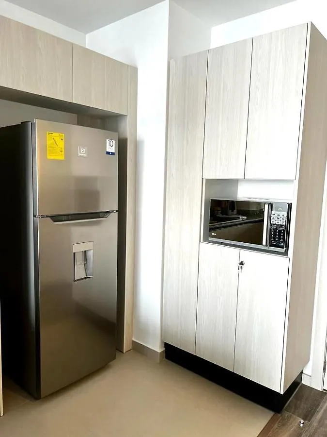Luxury Apartment With Balcony And View Quito