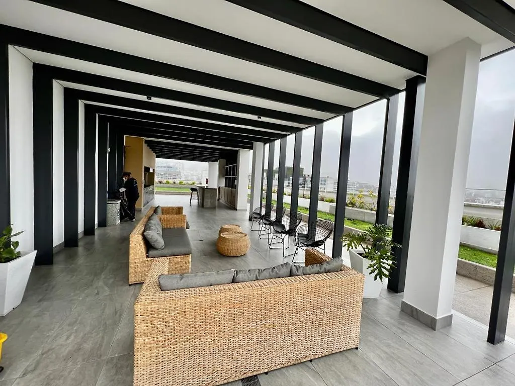Luxury Apartment With Balcony And View Quito
