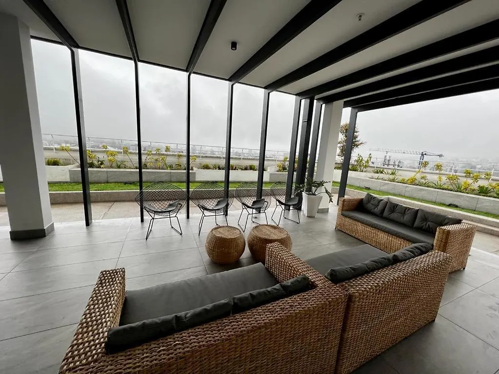 Luxury Apartment With Balcony And View Quito