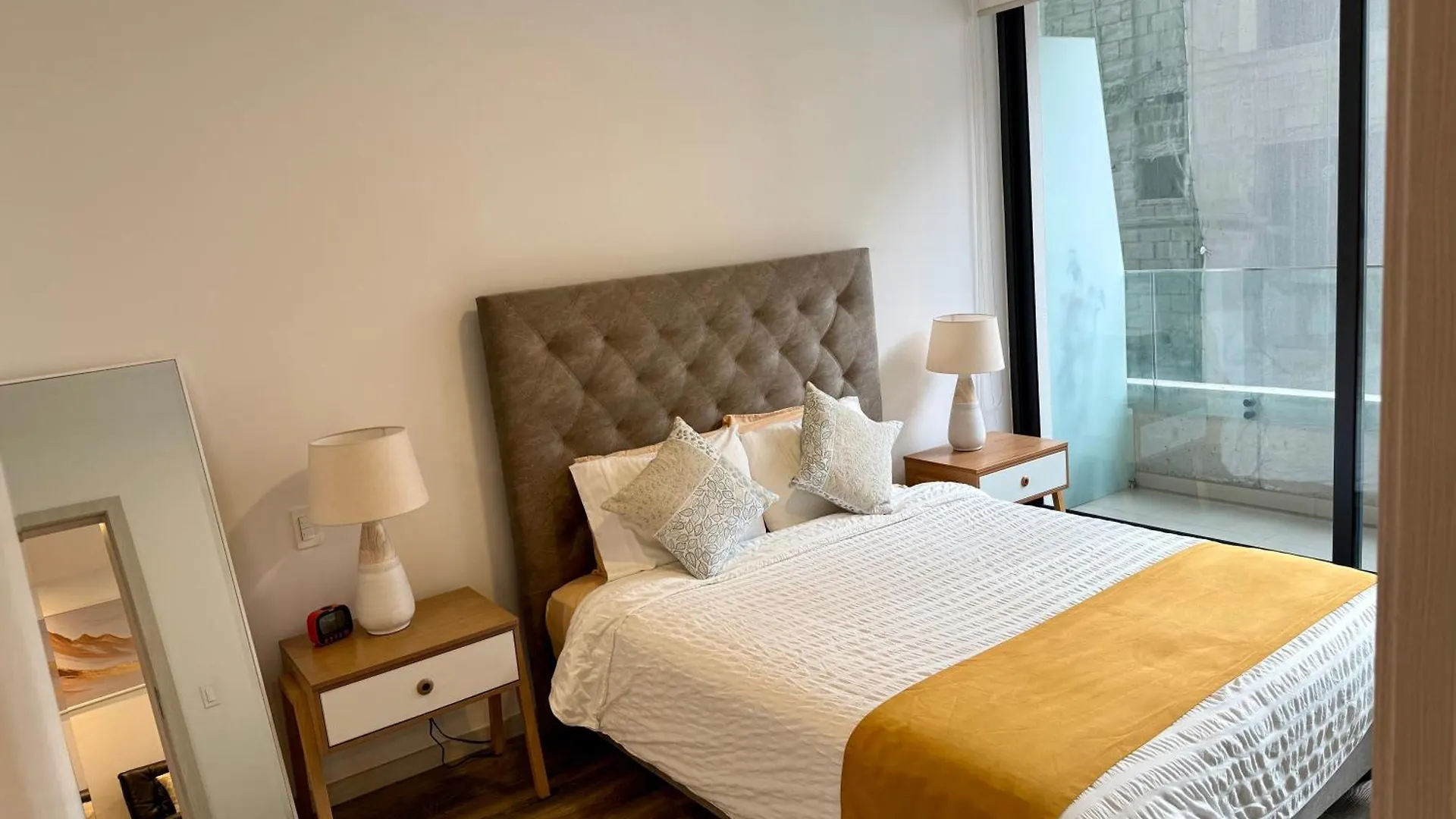 Luxury Apartment With Balcony And View Quito Ecuador